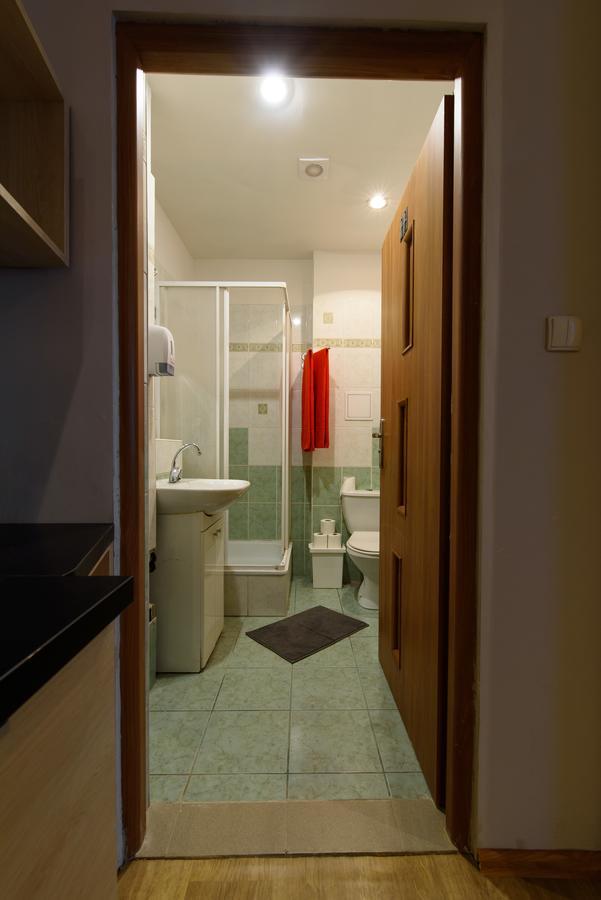 Constitution Square Rooms Warschau Exterior foto