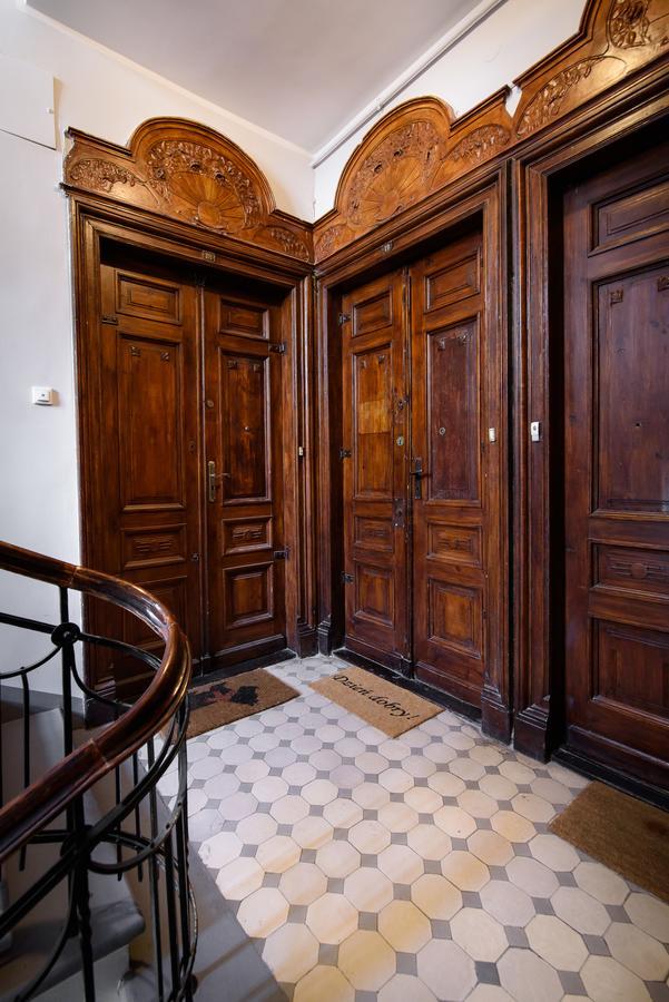 Constitution Square Rooms Warschau Exterior foto