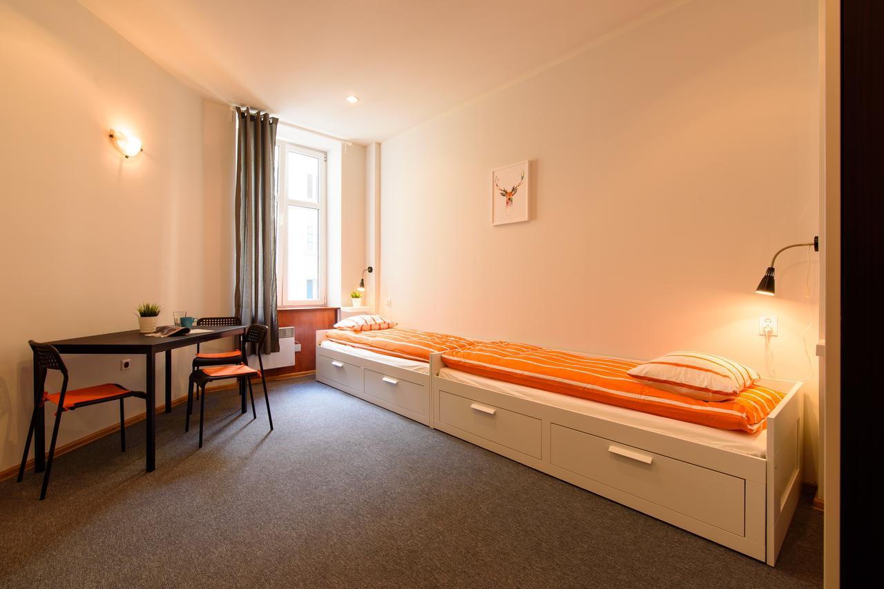 Constitution Square Rooms Warschau Exterior foto